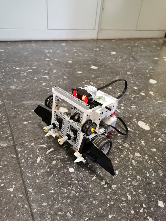 Roboter1.jpg  