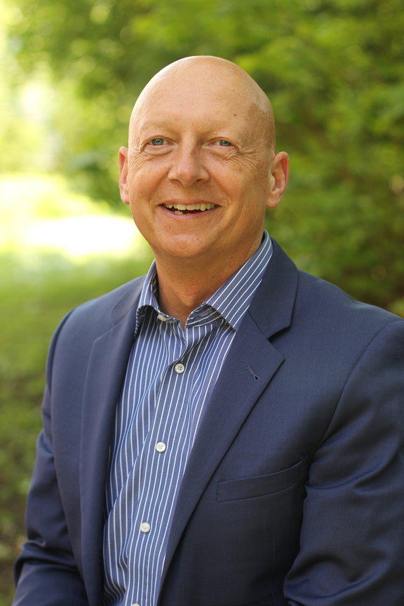 Andre_Luciga__Schulleiter_.JPG  